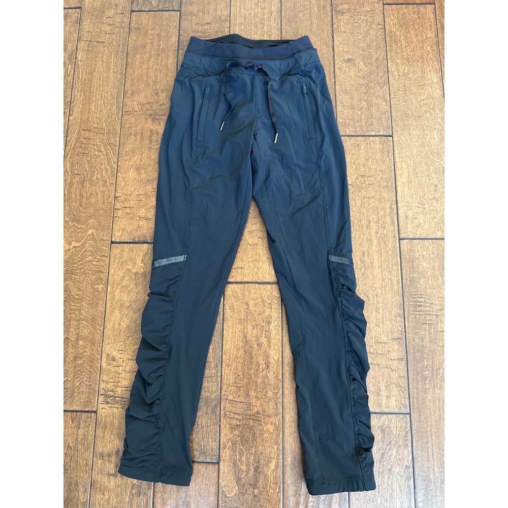 Lululemon Studio Pants Ruched Leg Joggers Black Size 2